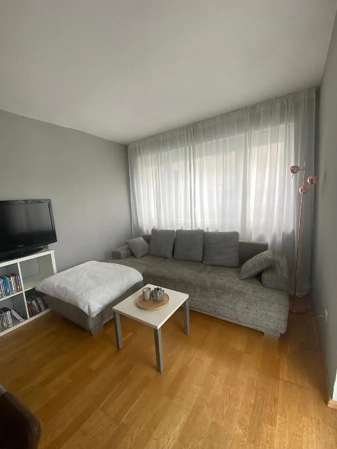 Wohnung Im Gruenen Am Stadtrand, 50 M2, Eigener Garten Mit Terrasse, Eigener Eingang, Kostenloses Parken Solnohrad 0*,